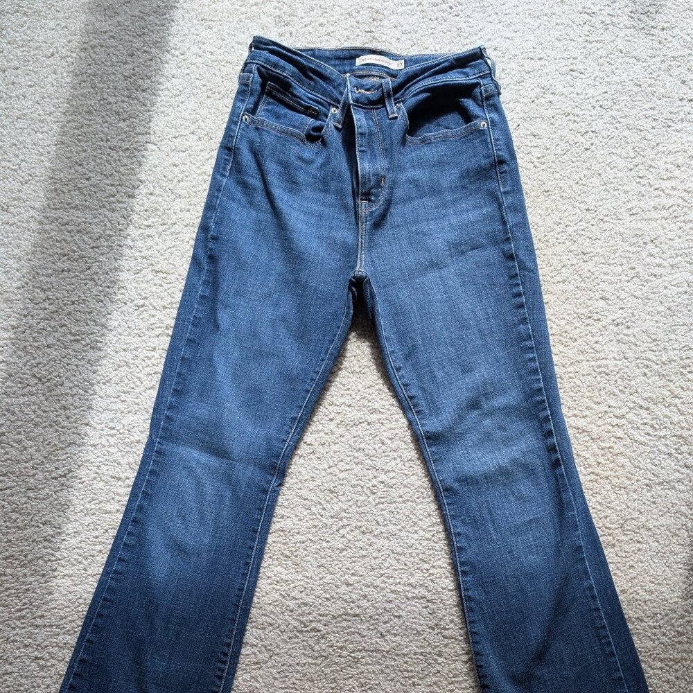 Levi's Women's 725 High Rise Bootcut Jeans, Dark Blue - size 27